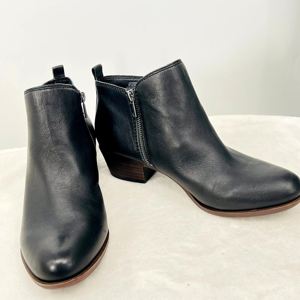 NWOB LUCKY BRAND Black Leather Ankle Boots 9.5 Wide Width Office Western